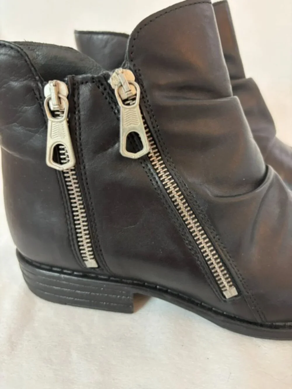 Miz Mooz Logic Black Leather Ruched Dual Zipper Ankle Boot Women's 38 (7.5 US)